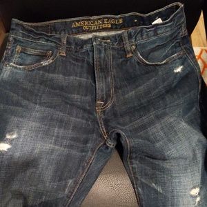 American Eagle Dark Jeans (with rips) SlimSt 33/32